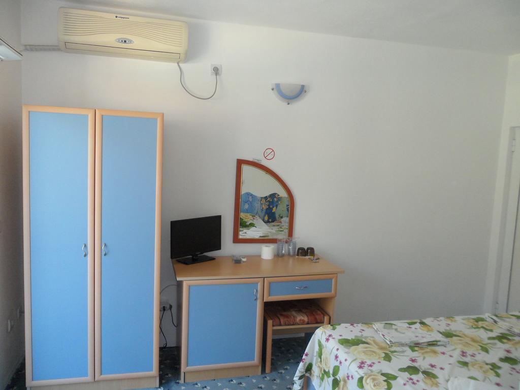 Sianie Guest House Ravda Exterior foto