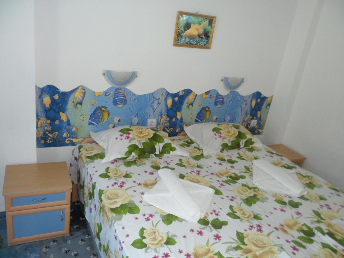 Sianie Guest House Ravda Quarto foto