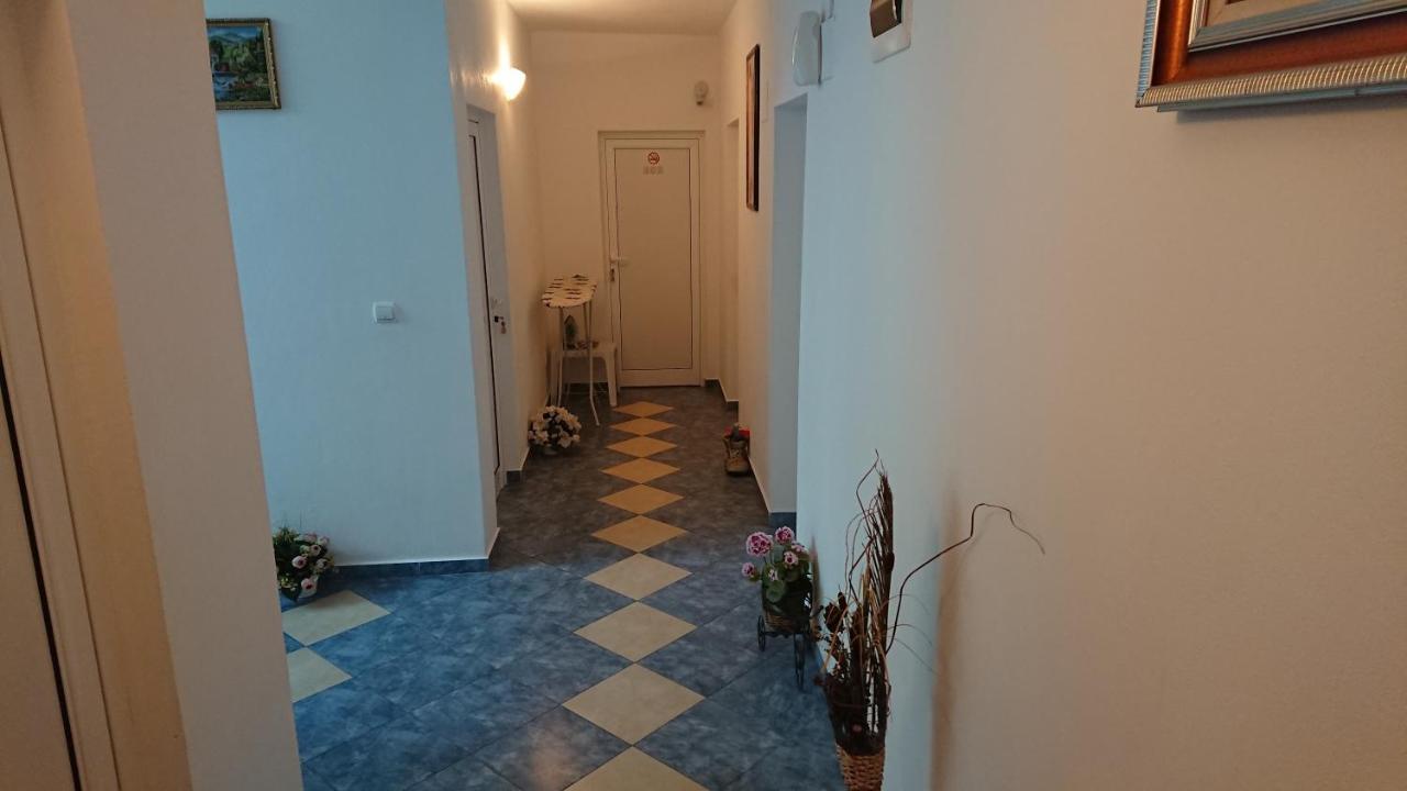 Sianie Guest House Ravda Exterior foto